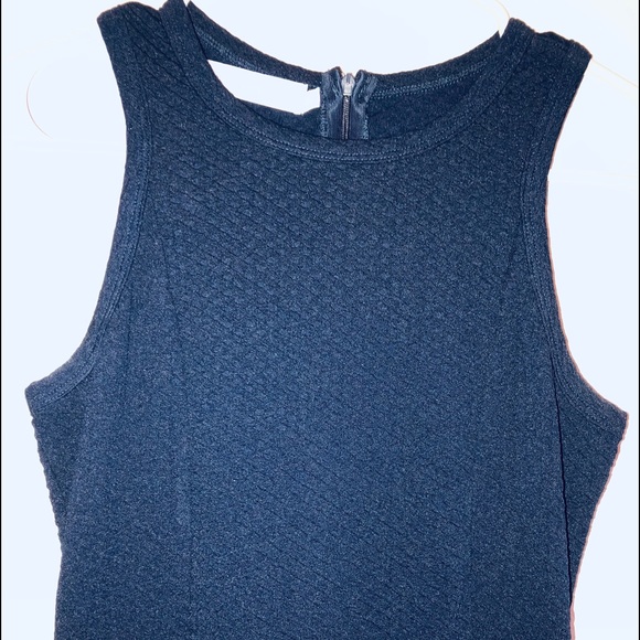 Bishop+Young Dress 😍🔥 - Picture 3 of 7